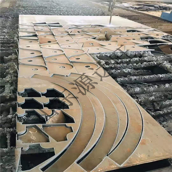 文山16CuCr耐候板便攜式切割的優(yōu)缺點(diǎn)